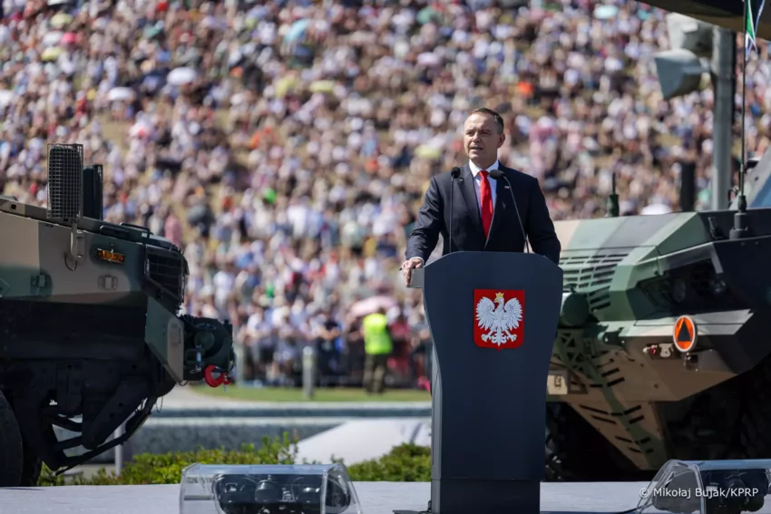 Polish President Warns of “Debt for Generations” as He Vetoes EU SAFE Defense Loan