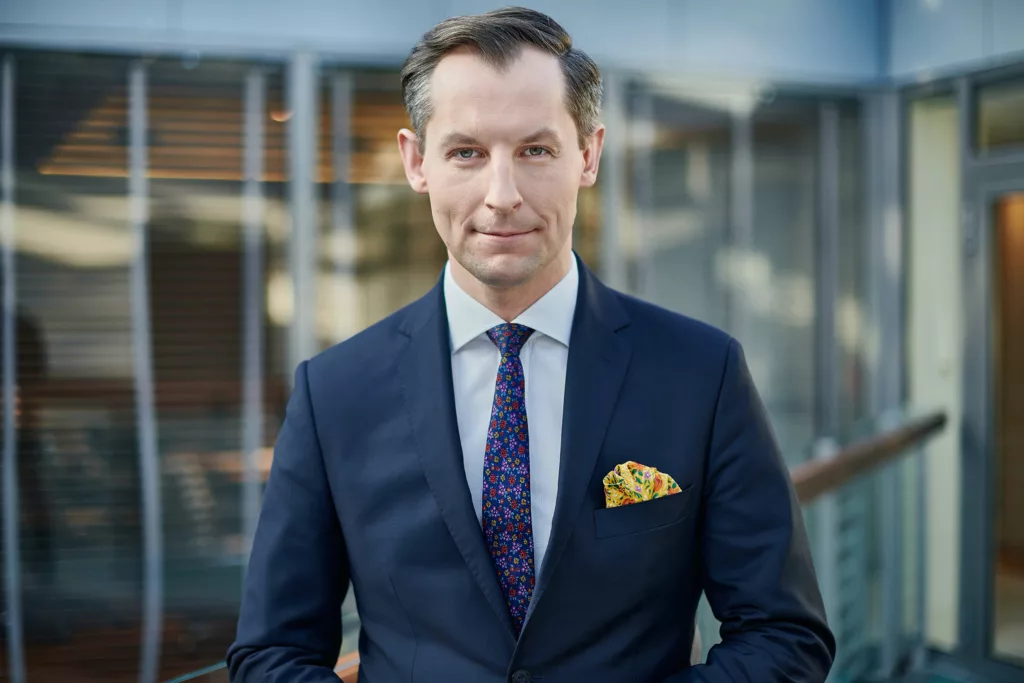 Russia’s Frozen Assets Protected by the Finance Minister. Poland Will Not Soon Recover PLN 174.5 Million from Gazprom. UOKiK President Tomasz Chróstny opposes